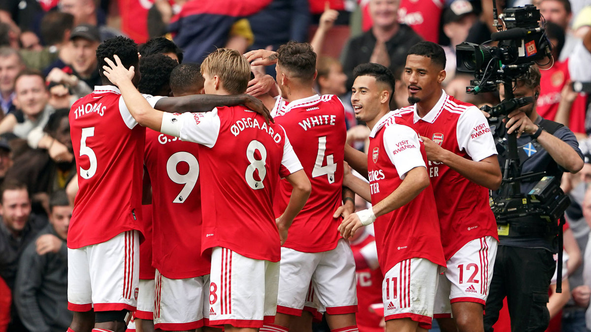 Arsenal beats Tottenham in a North London derby